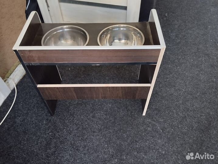 Кормушка для собак крупных пород