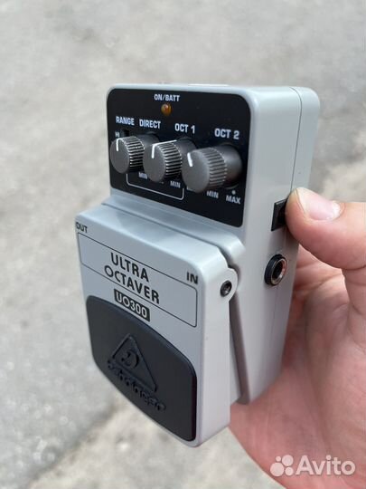 Behringer UO300 Ultra Octaver педаль эффектов