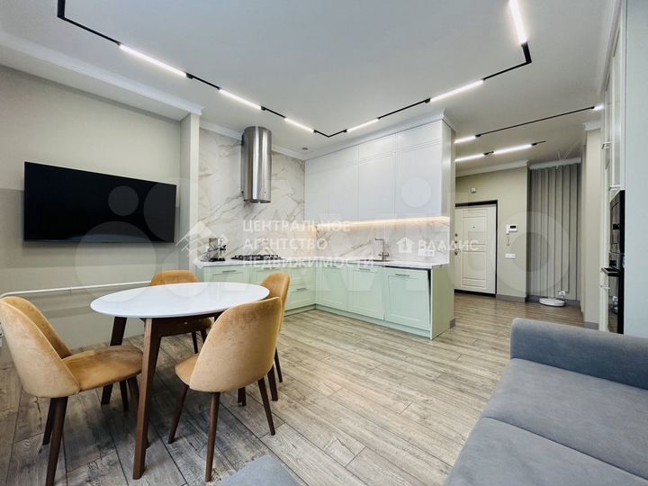 2-к. квартира, 73 м², 9/10 эт.