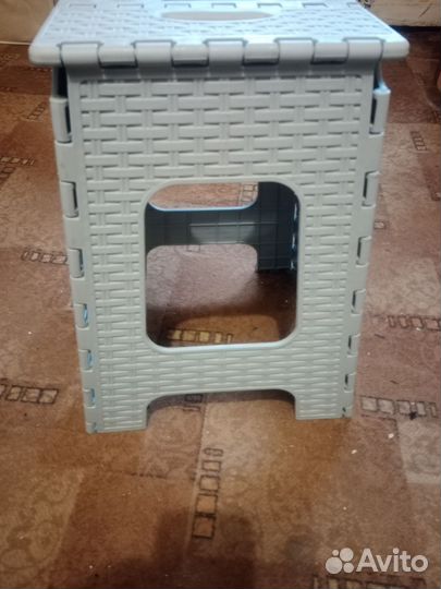 Табурет пластиковый