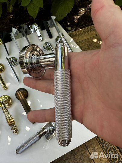 Продажа дверных ручек