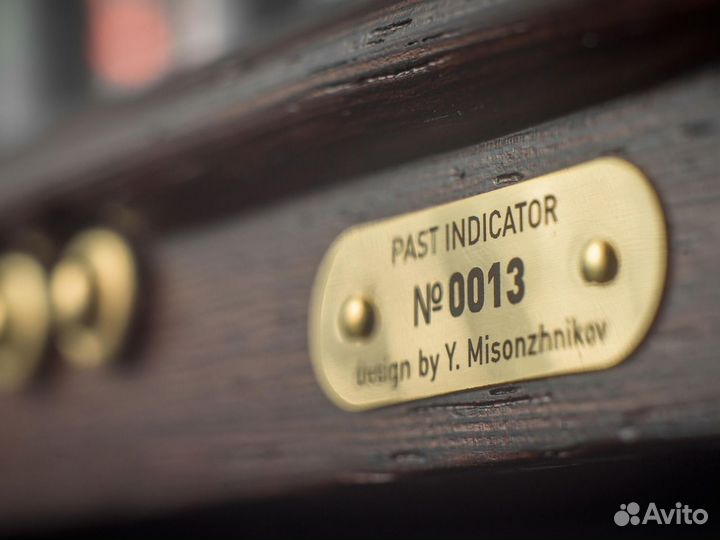 Ламповые часы Восток-4 Black