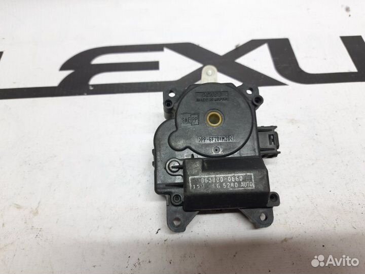 Сервопривод заслонок печки Toyota Land Cruiser