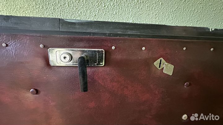 Дверь входная металлическая