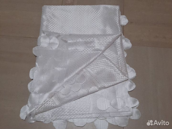 Скатерть, отдаю бесплатно