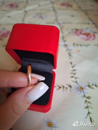 Кольцо обручальное