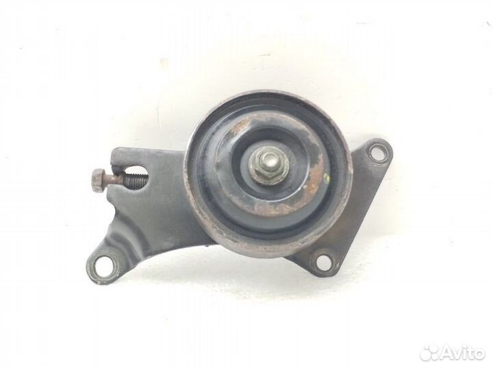 Ролик натяжной навесного оборудования Nissan