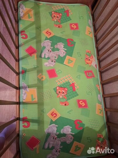 Детская кроватка