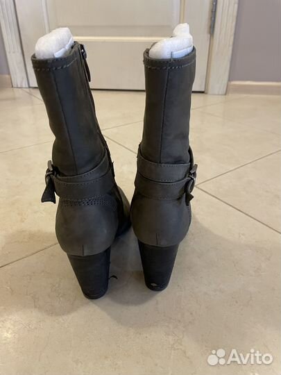 Ботинки женские