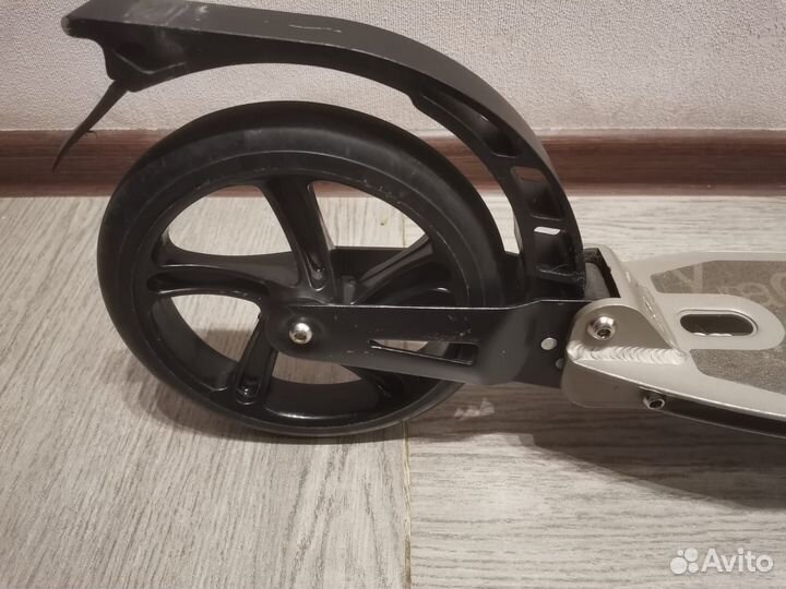 Самокат Decatlon Town 7