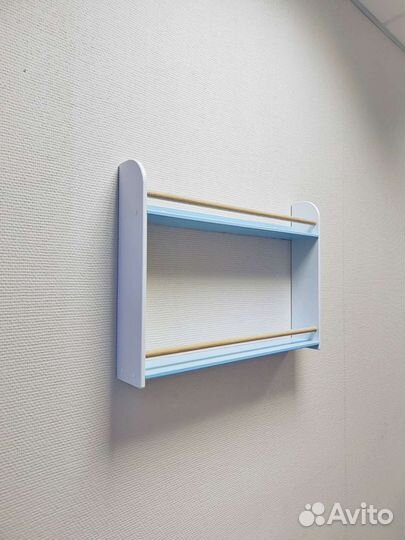 Полка для книг Монтессори. Полка в детскую