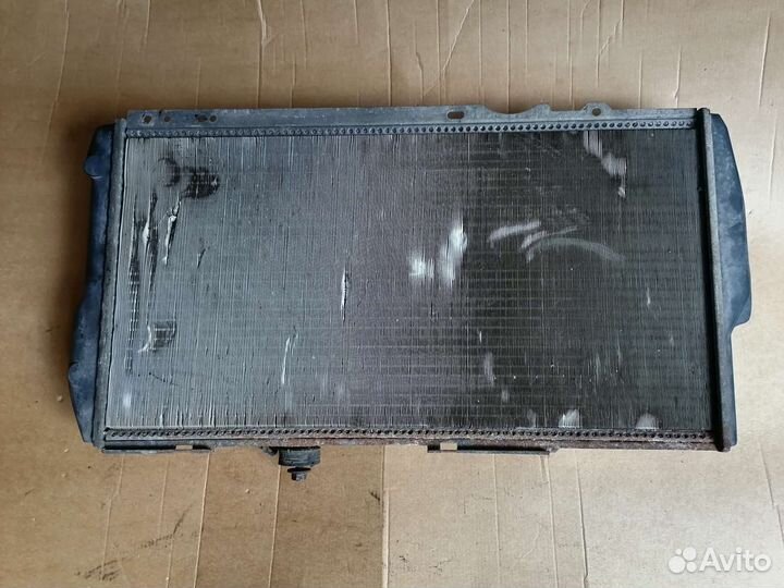 Радиатор охлаждения Audi 100 C3 1.8 МКПП