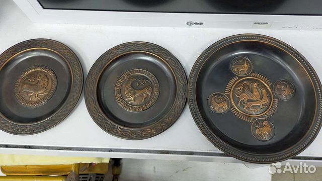 Медные тарелки
