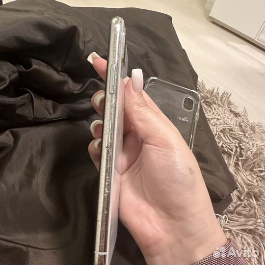 iPhone X, 128 ГБ