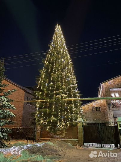 Новогоднее украшение зданий