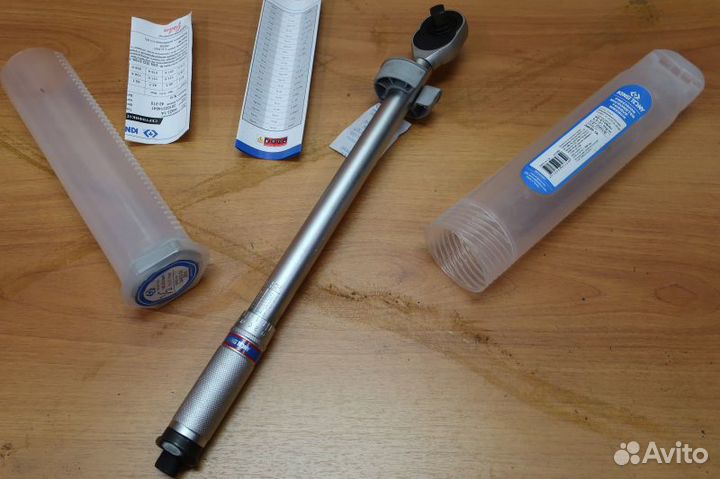 Динамометрический ключ 40-210 Нм 1/2