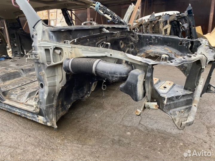 Лонжерон передний правый Toyota Land Cruiser