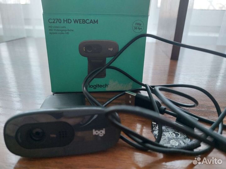 Веб камера Logitech c270