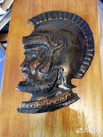 Чеканка на дереве