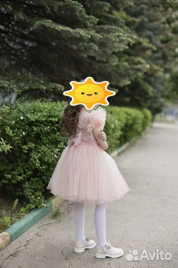Платье праздничное