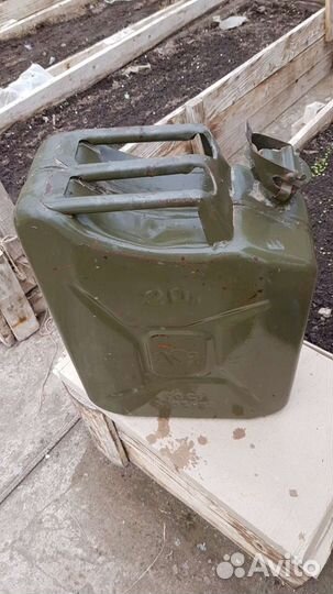 Канистра 20 литров