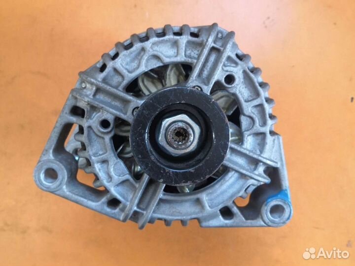 Генератор на опель ALT493, 55556068