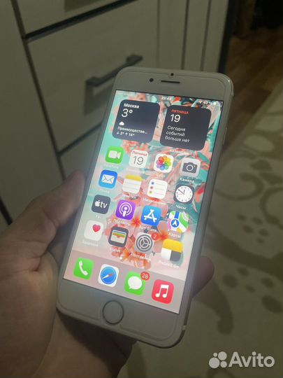 iPhone 6S, 32 ГБ