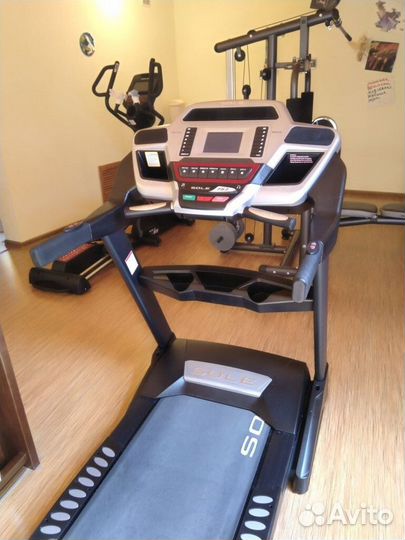 Беговая дорожка Sole Fitness F63