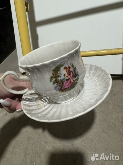 Чашки с блюдцем