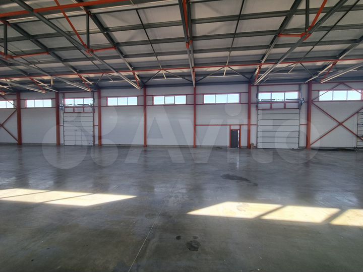 Склад новый, 1100 м², готов к заезду, Юг