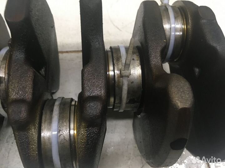 Коленвал Carina E 1992-1997