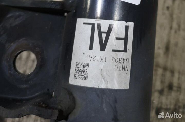 Стойки передние Nissan Juke yf15