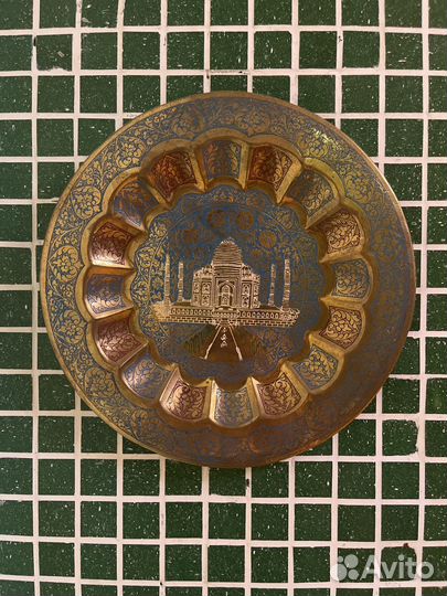 Тарелки декор латунь