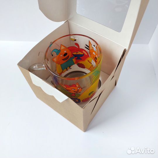 Коробка с окном 10х10х10 см