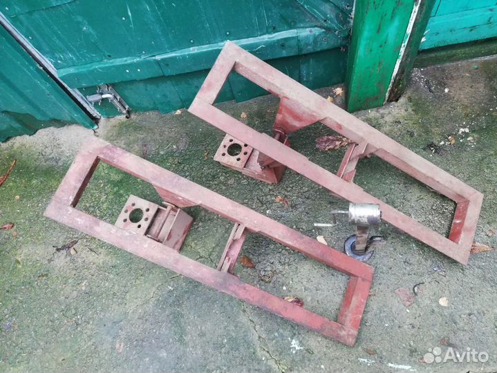 Опрокидыватель для авто