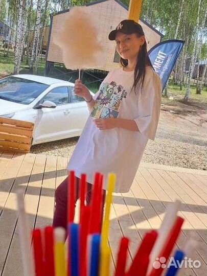 Сладкая вата, попкорн, ведущая на праздник