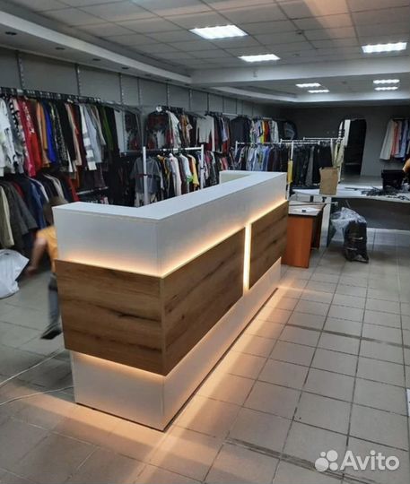 Новая Стойка Администратора Белый / Вотан