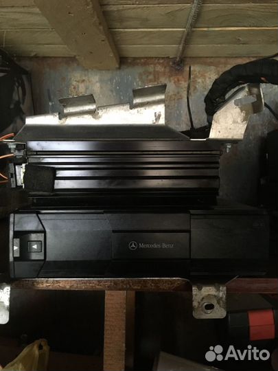 CD Чейнджер+усилитель+саб Mercedes W220