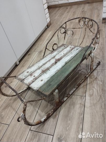 Сани старинные