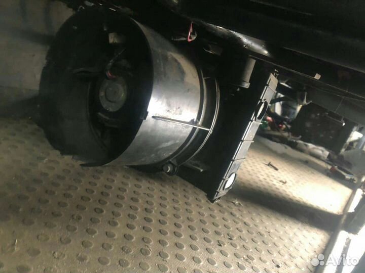 Радиатор, моторчик печки пассажиров на sprinter