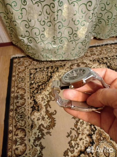 Часы наручные