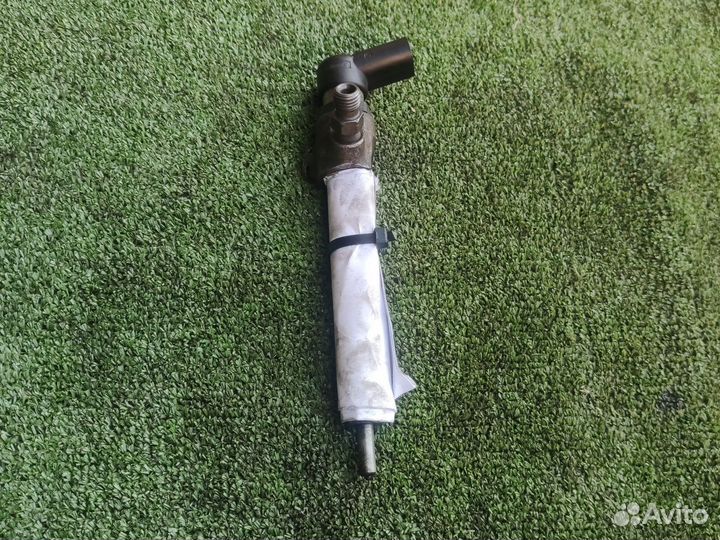 Форсунка Renault Scenic 3 1.5 DCI K9K 832