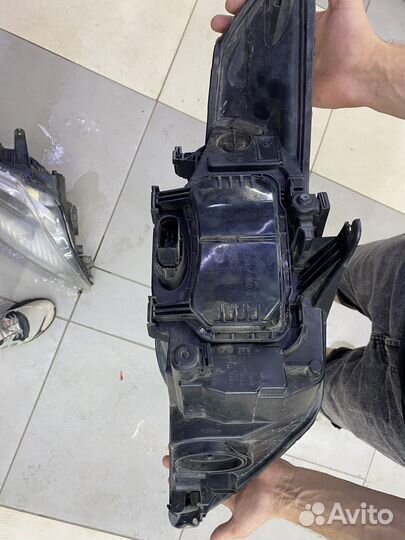 Фары на Ford mondeo 4