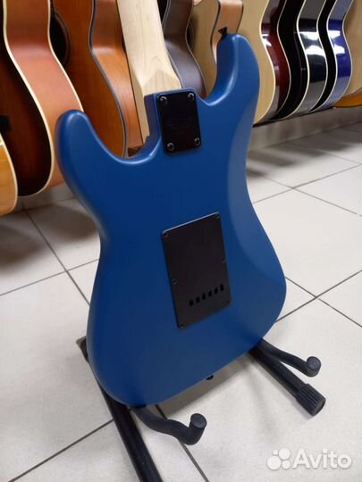 Электрогитара Новая