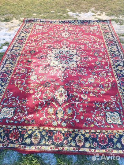 Ковры шерстяные