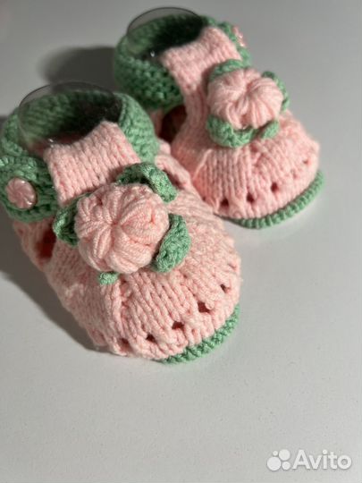 Пинетки зимние и шапочка комплект