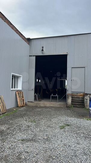 Склад, 965 м²