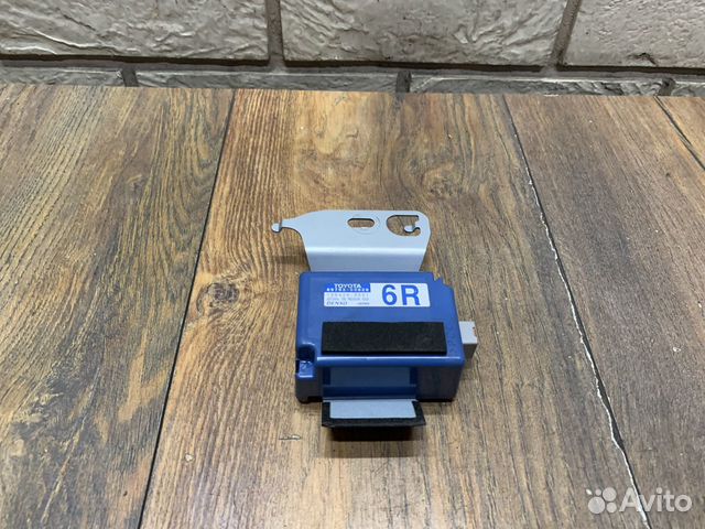 Lexus LS460L Антенна давления воздуха в шинах