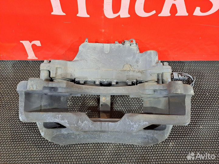 Суппорт правый