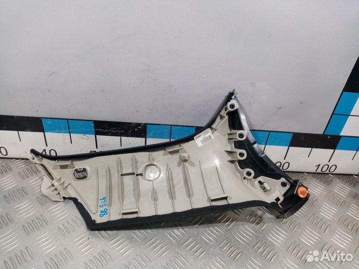 Б/У Обшивка стойки задняя правая#002